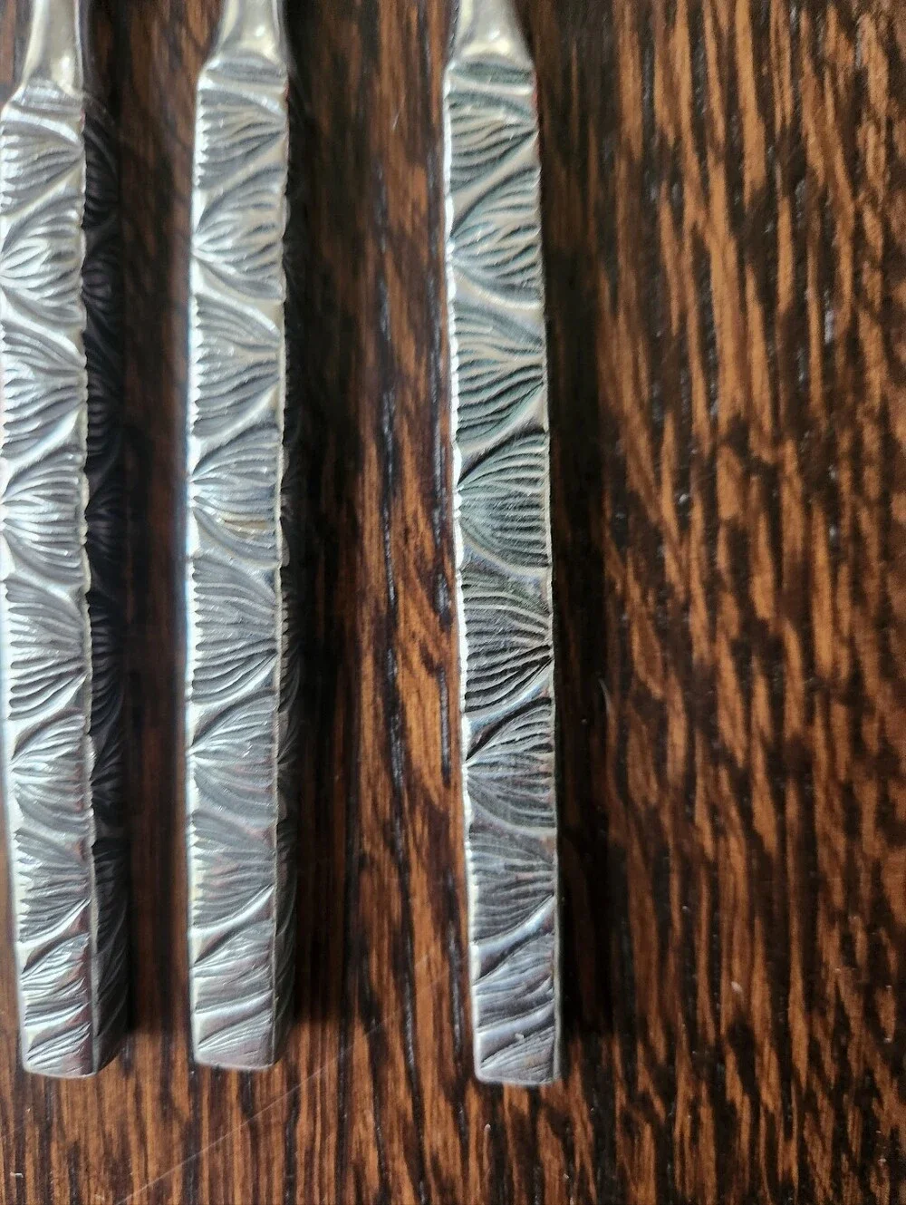 Orleans Silver Stainless Dinner Knives Exotic Pattern MCM Set of 8 - EUC $40